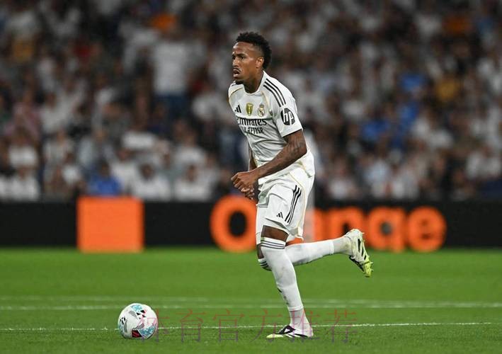 西媒:米利唐今晚将先发 时隔八个月重回皇马首发 西媒:米利唐今晚将先发 时隔八个月重回皇马首发